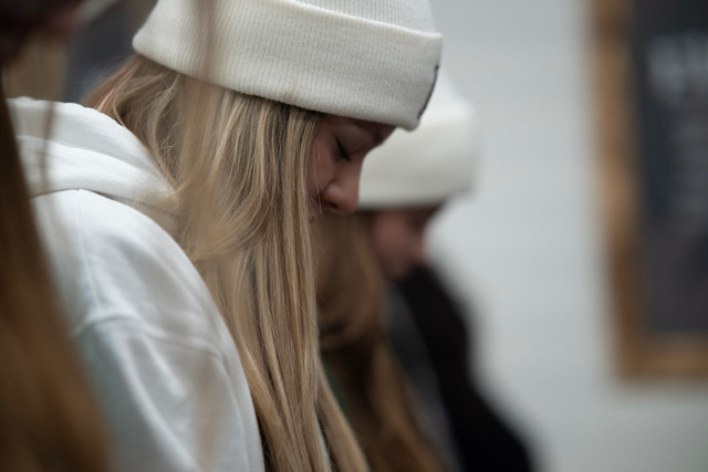 young lady praying